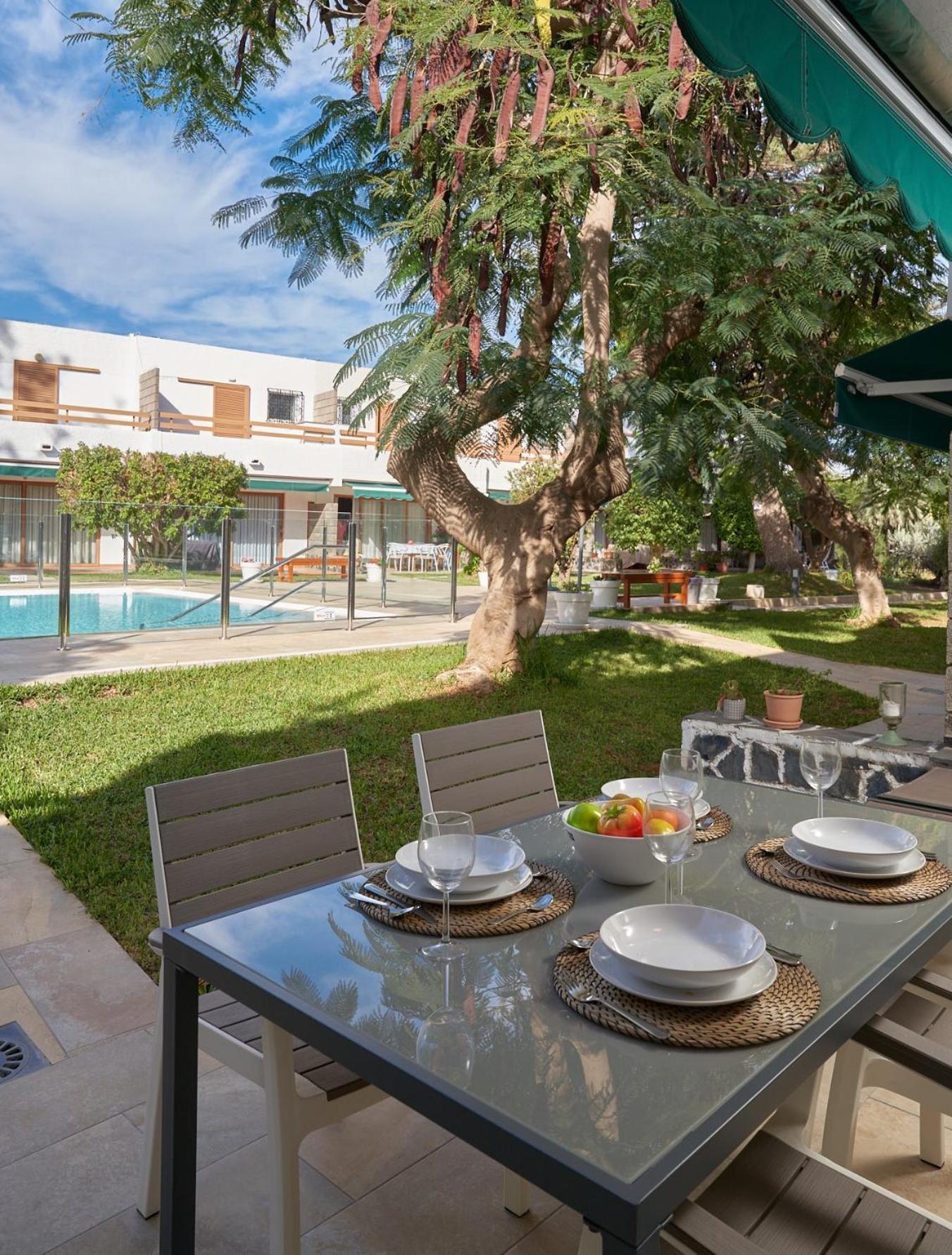 Timon Suites San Agustin Exteriér fotografie
